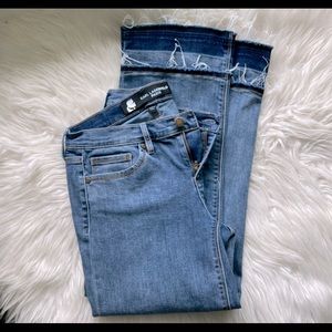 Karl Lagerfeld Cropped jeans.
